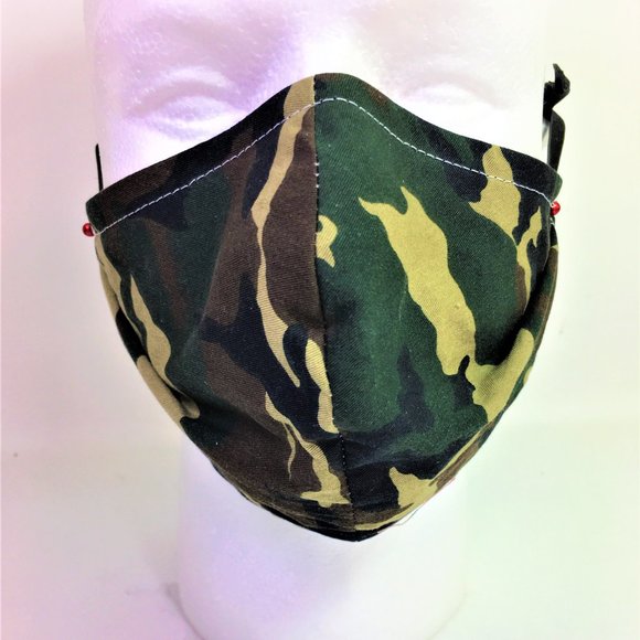 Three UConn Huskies Face Masks NEW Reversible Plaid Four Looks - Picture 3 of 11